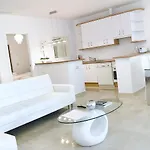 Vivaldi Boutique Jardines Del Mar * Marbella