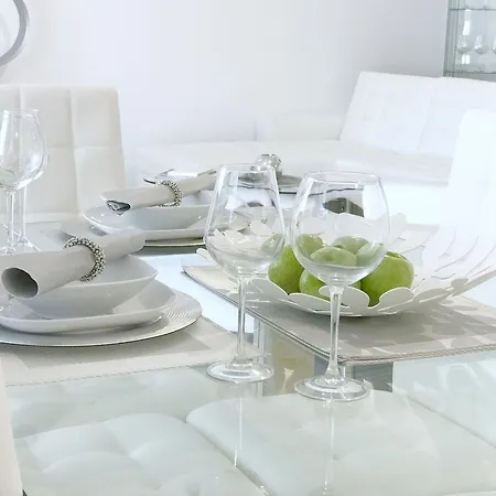 Vivaldi Boutique Jardines Del Mar Апартаменти Марбелья