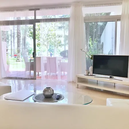Vivaldi Boutique Jardines Del Mar Апартаменти Марбелья