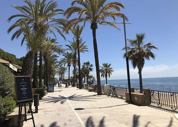 Vivaldi Boutique Jardines Del Mar ماربيا