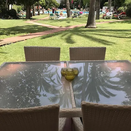 Vivaldi Boutique Jardines Del Mar Марбелья